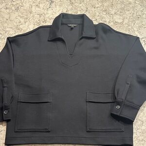 NWOT Women’s Banana Republic Black Collared Pullover Top